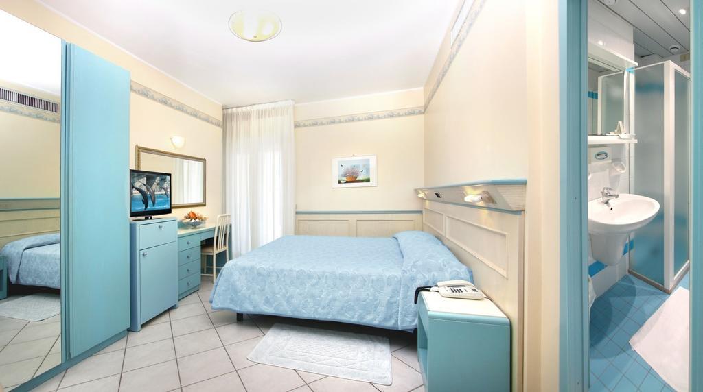 Hotel Arizona Riccione Luaran gambar