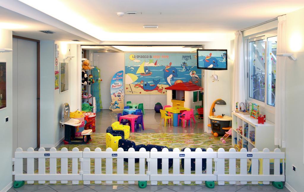 Hotel Arizona Riccione Luaran gambar