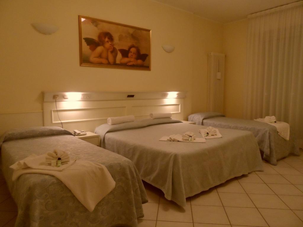 Hotel Arizona Riccione Bilik gambar