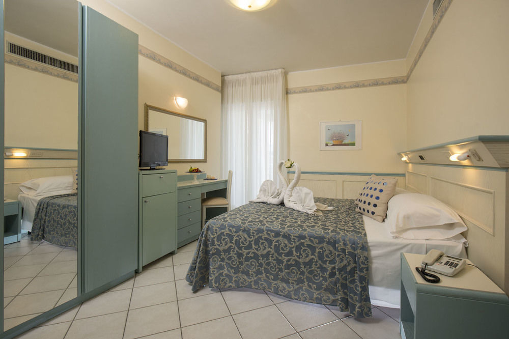 Hotel Arizona Riccione Luaran gambar